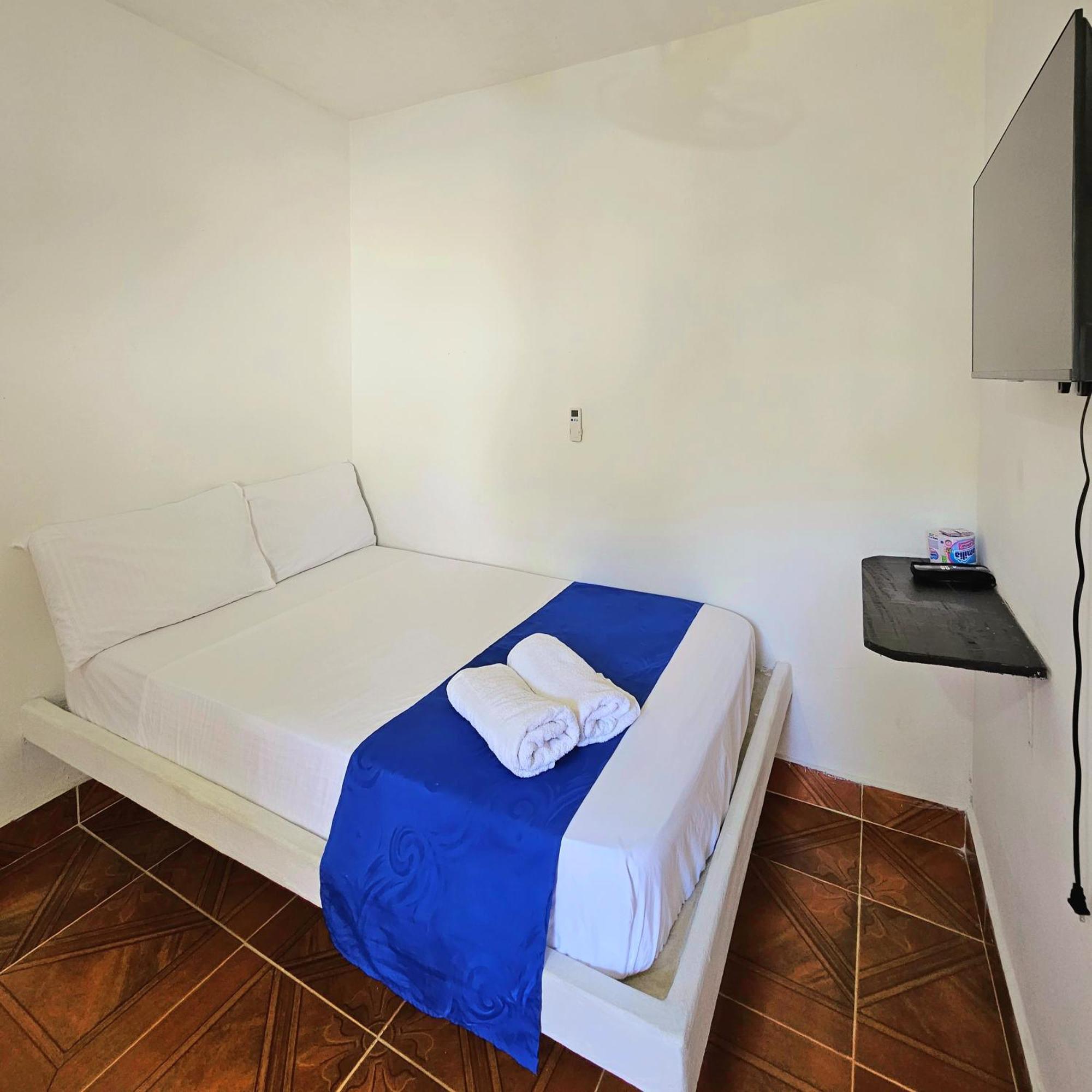 Hotel Zulan Толу Екстер'єр фото